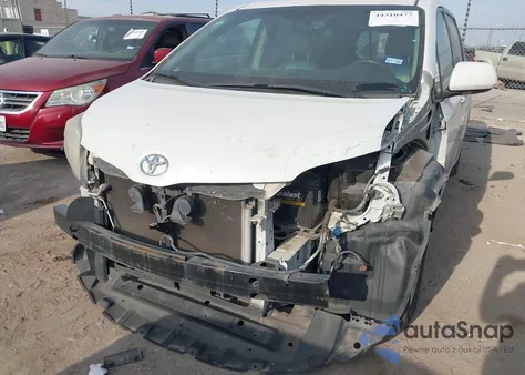 2011 Toyota Sienna Limited V6 из США, поврежденный, VIN 5TDYK3DC0BS166571